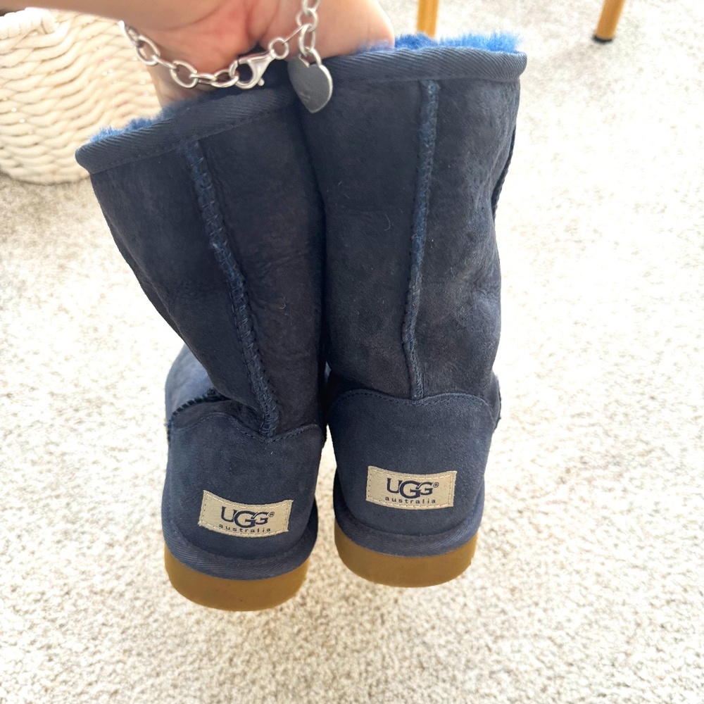 UGGs